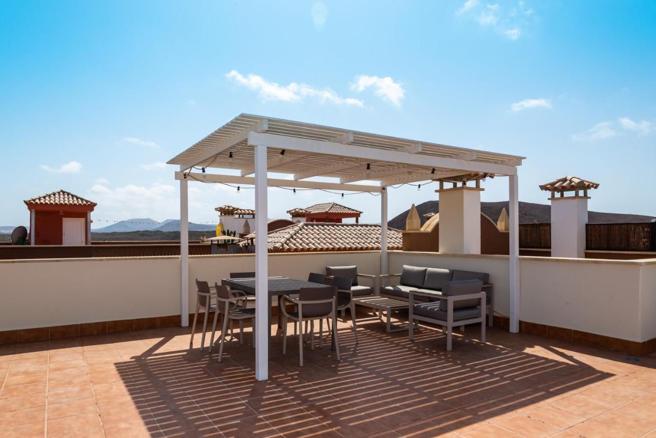 Alma Nortena - Spacious Apartment With Terrace Corralejo Bagian luar foto